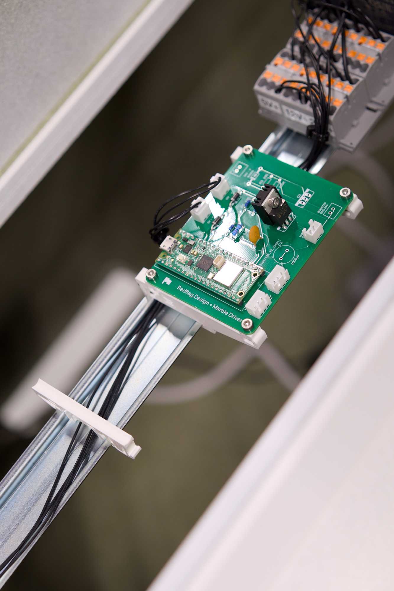 Technical detail of marble track mechanisms